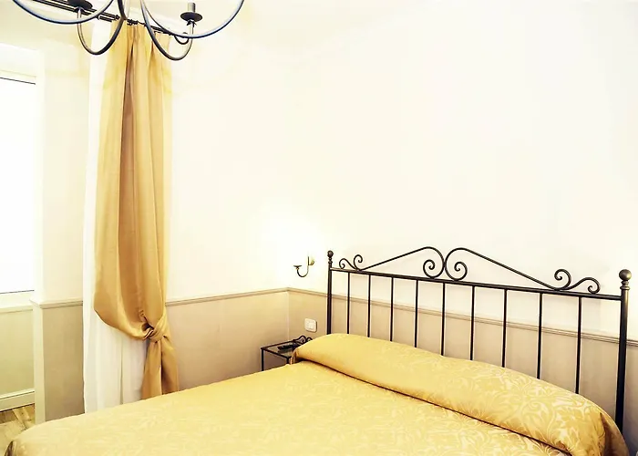 Hotel Flavia 3*
